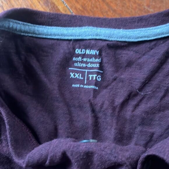 Men’s Henley style Tshirt Maroon size xxl - Picture 3 of 4